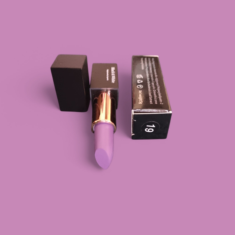 lipstik Long Lasting , Hydrating ,Water Proof , Vegan Matte Lipstick